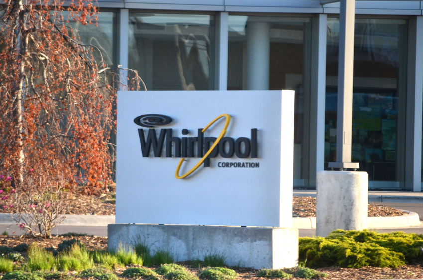 Whirlpool Foundation Empowers Girls in Tech at MCWT STEM Event