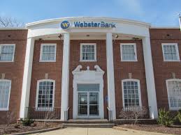 Empowering Students: Webster Finance Labs Partner with Nonprofits for Back-to-School Success