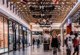 Holiday Shopping Trends: Support Small Businesses This Season