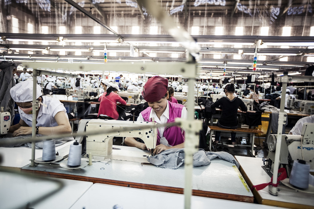 Empowering Women in the Garment Industry through Wage Digitization