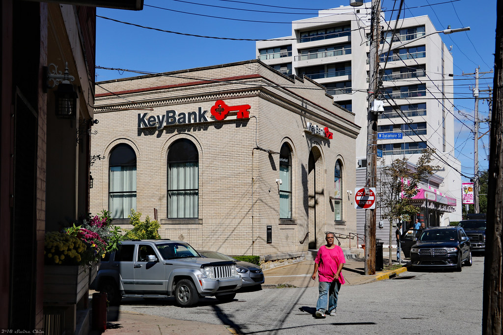 KeyBank's Key4Women Celebrates Theresa Slater at Central New York Annual Forum